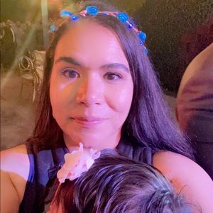 Meet your Posher, Angela